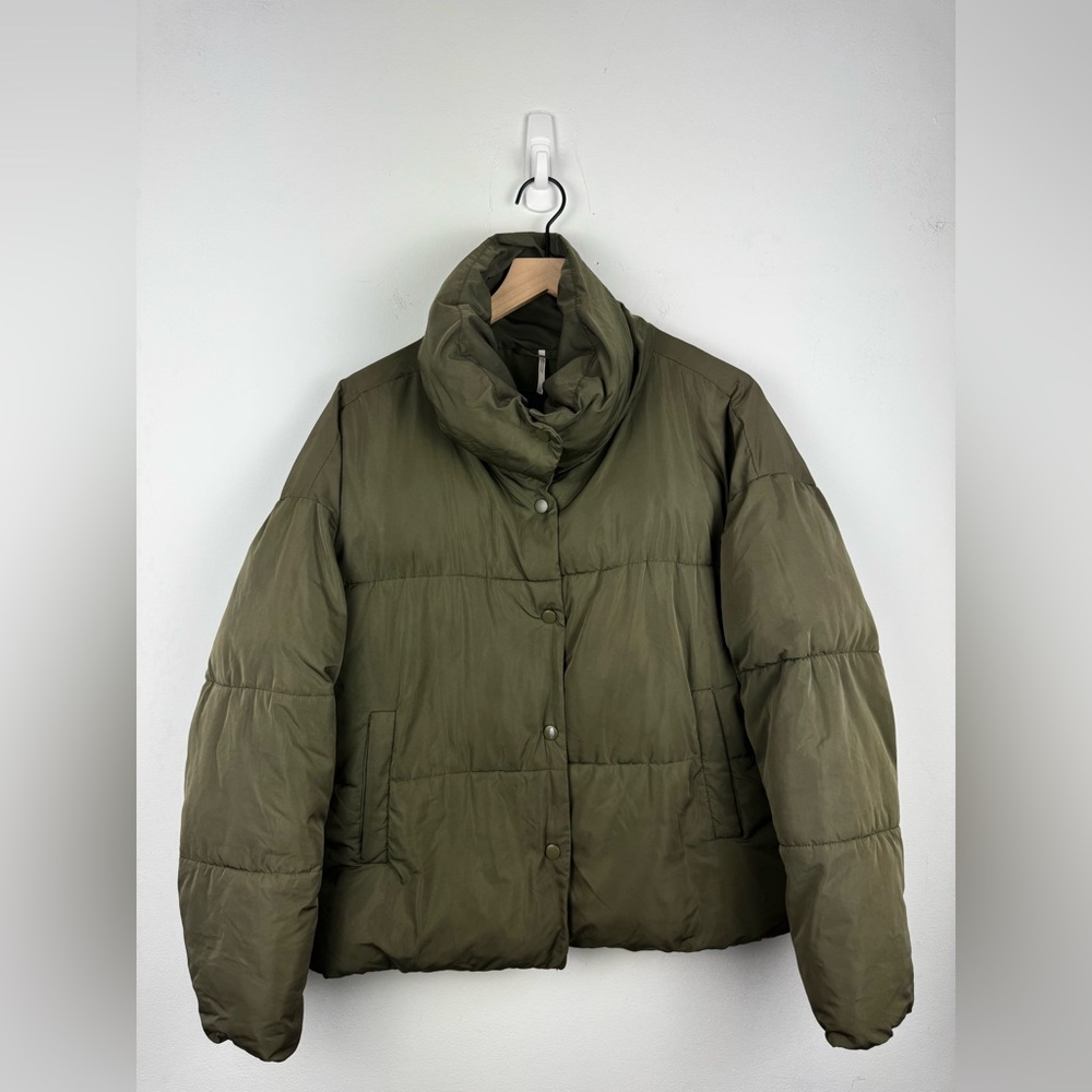 Free People Weekender Puffer Jacket green size small